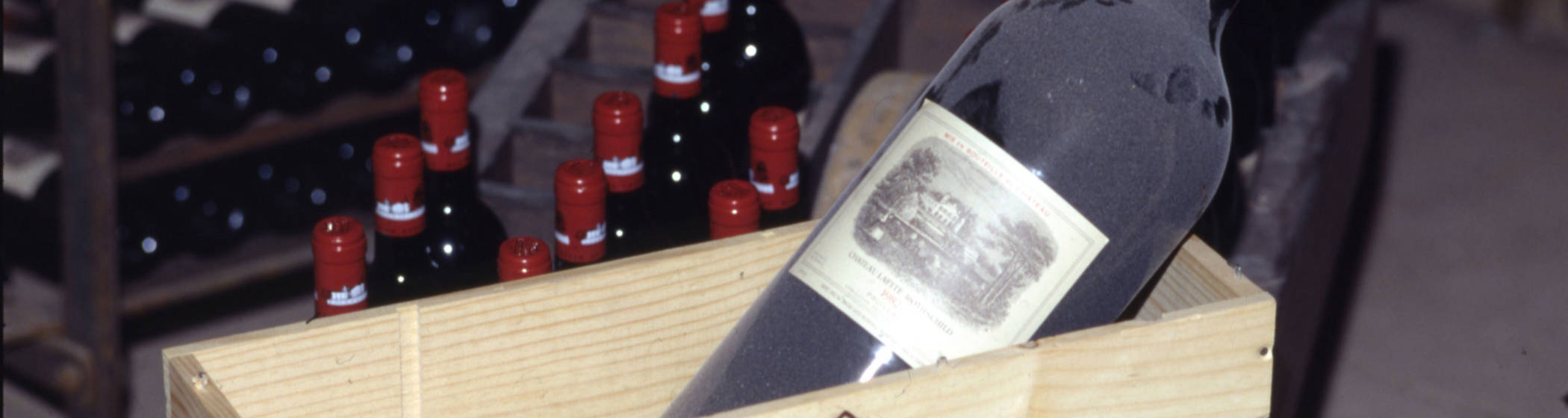 Wine cellars box