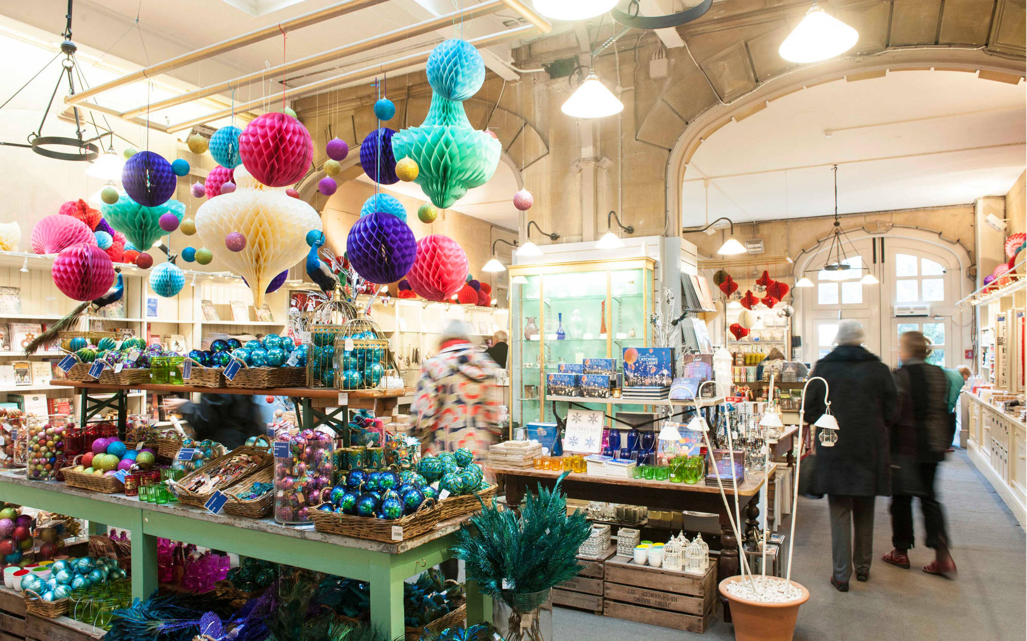 Manor Shop decorated for Christmas
