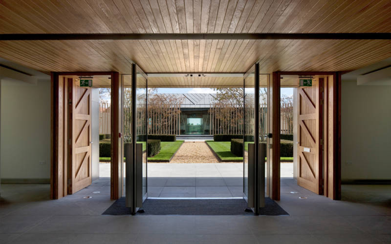 Corporate-Windmill-Hill-Reception-3000x1875