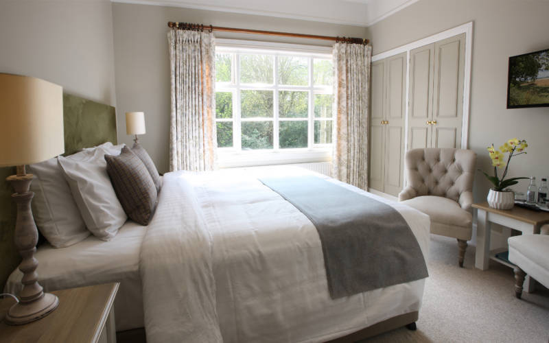 Hotel-room-2-wright-3000x1875
