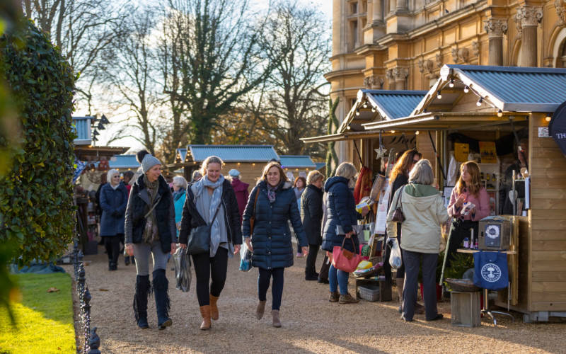 christmas-fair-2016-people-3000-1875-chris-lacey