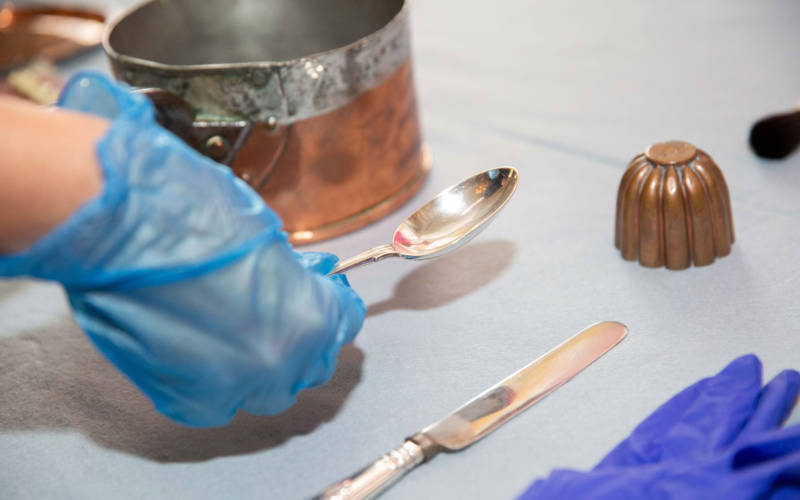 Spoon, knife and copper jelly mould for object handling