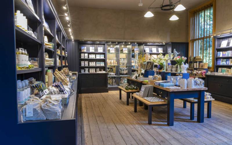 Manor-Shop-2019-Shop-Interior-Chris-Lacey-1000x667-23