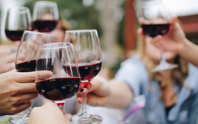 Red wine in glasses