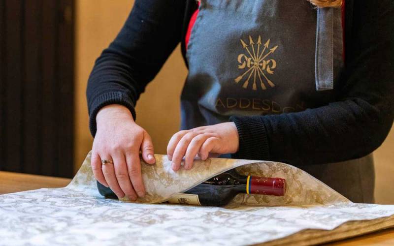 shop-manor-wrapping-a-bottle-1000-625-chris-lacey