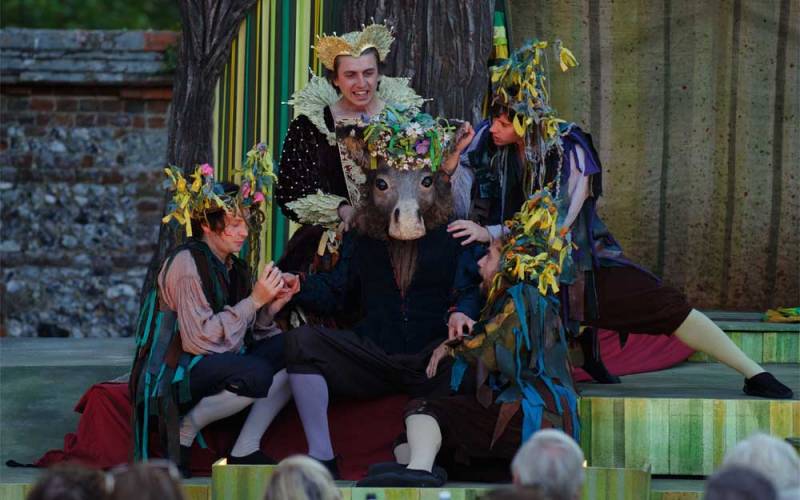 Performance of midsummer nights dream by the lord chamberlain's men