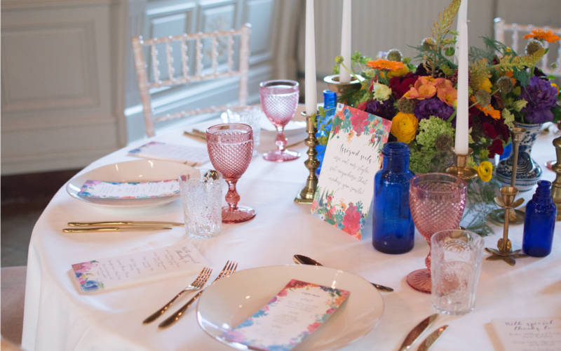 Hotel-interior-wedding-table-pink-3000x1875