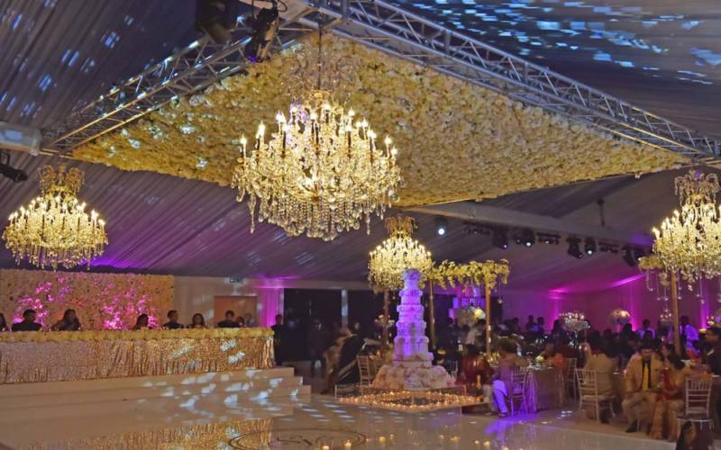 wedding-marquee-indian-evening-sunnydigital-1000-625