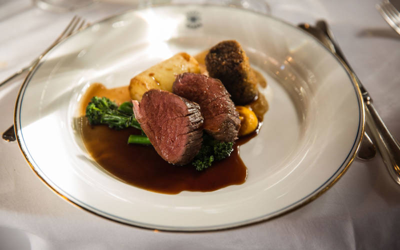 LindaSteve-Wedding-food©Nigel-Chapman-Photography.