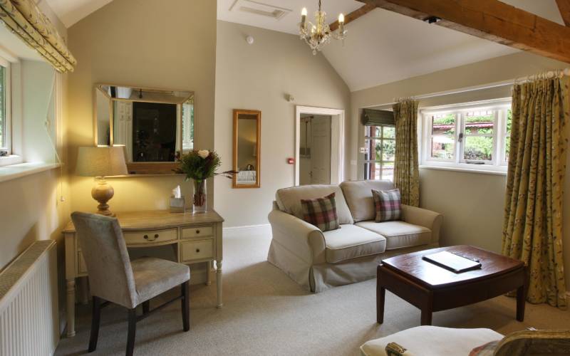 Hotel-room-10-wright-3000x1875
