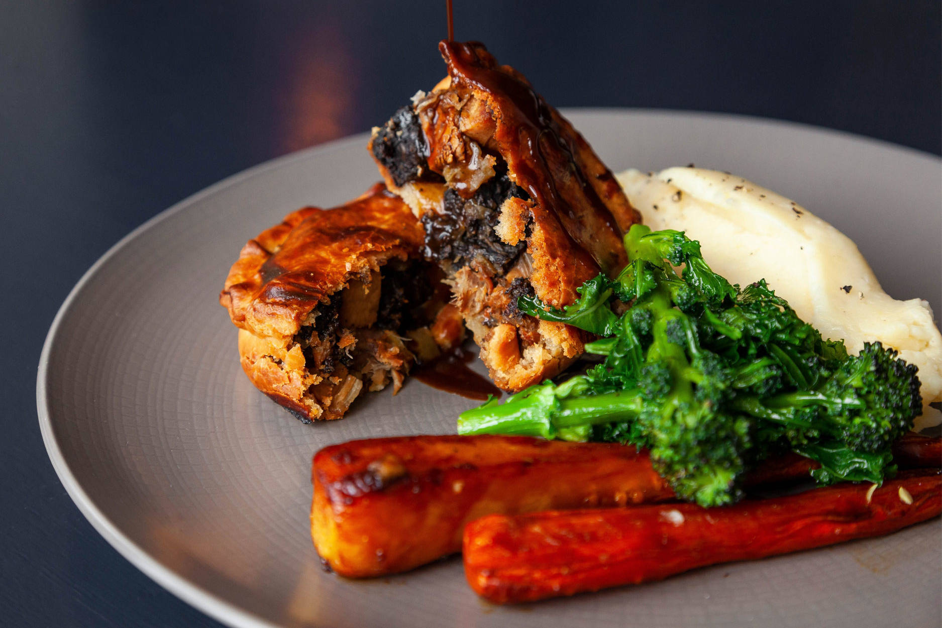 Pie mash and vegetables