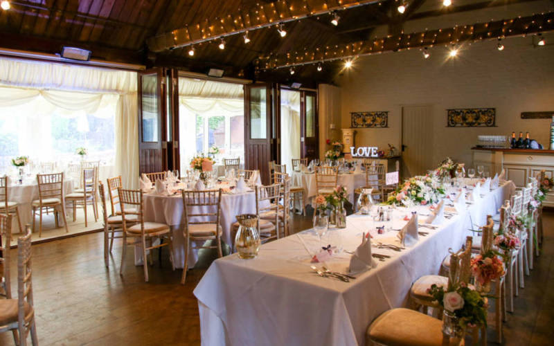 Weddings-Five-Arrows-Hotel-1000-625-all-people-photography